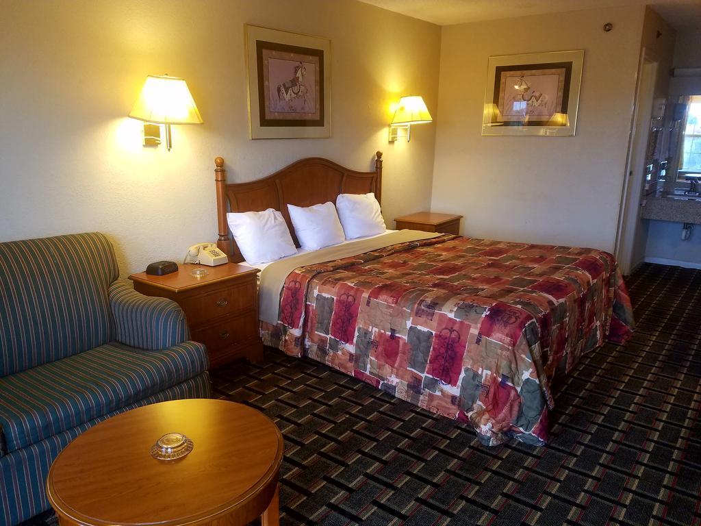Americas Best Value Inn-Winnsboro Экстерьер фото