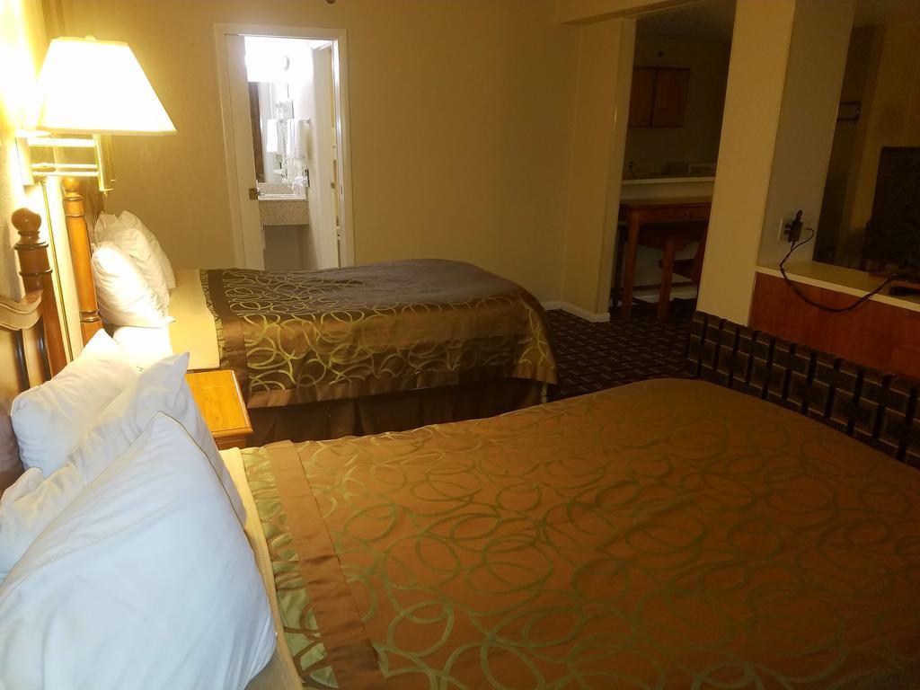 Americas Best Value Inn-Winnsboro Экстерьер фото